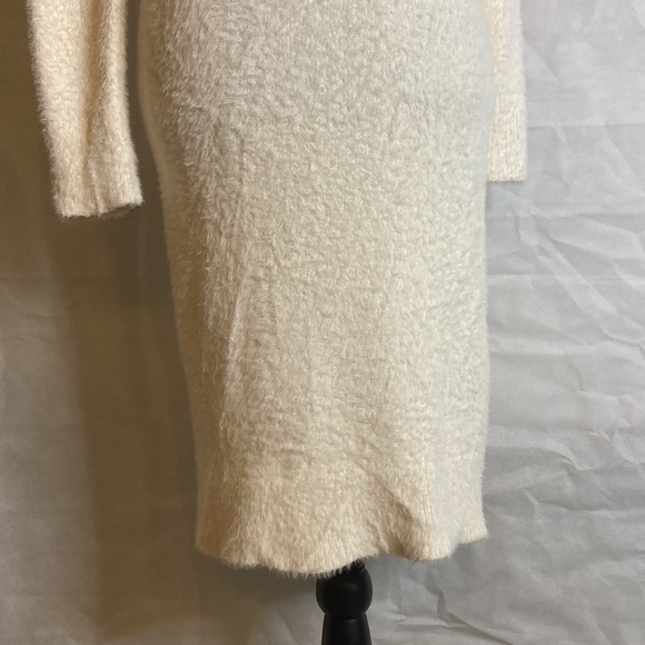 Banana Republic Sweater eyelash cowl neck bodycon creamy white XS - Picture 4 of 9